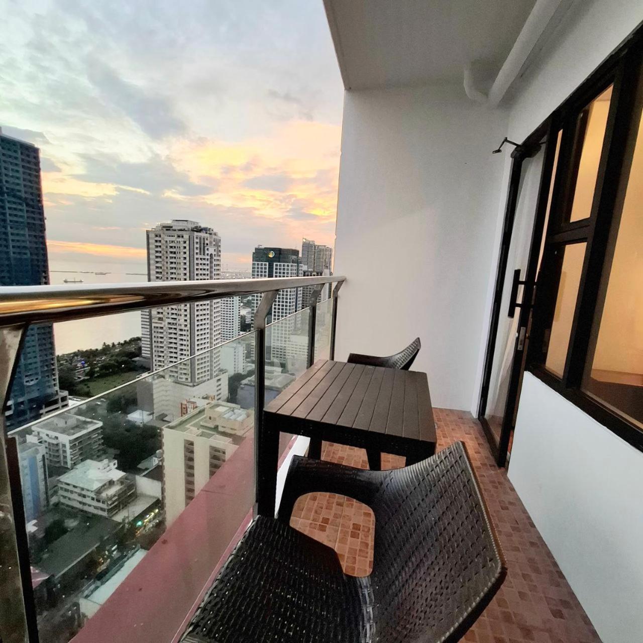 Manila Bayview Rental Eksteriør billede